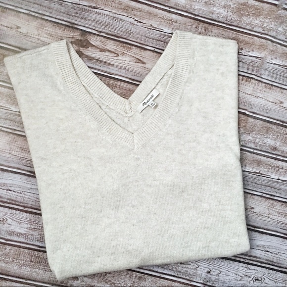 Madewell Sweaters - Madewell V-Neck Pullover Sweater